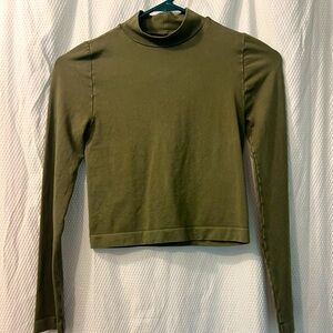 Athletic long sleeve